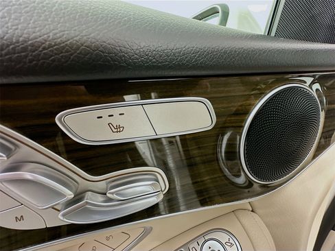 Used 2020 Mercedes-Benz GLC 300 4MATIC image 30