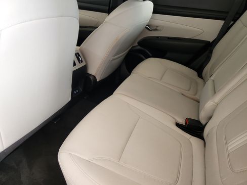 Used 2025 Hyundai Tucson SEL FWD image 32