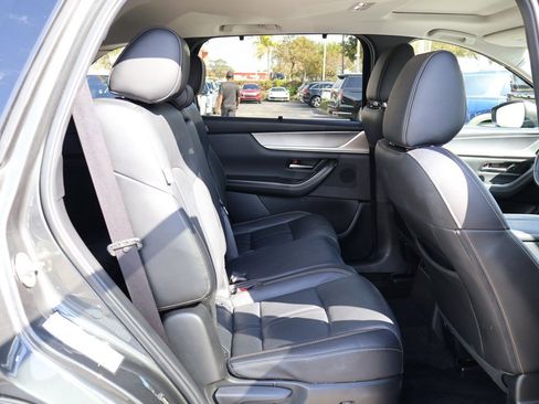 Used 2024 MAZDA CX-90 3.3 Turbo w/ Preferred Plus image 40