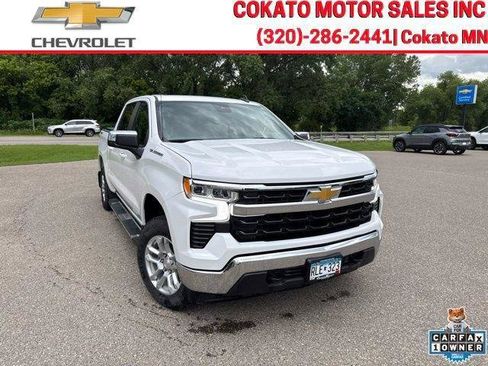 Used 2024 Chevrolet Silverado 1500 LT w/ Leather Package AWD/4WD image 1
