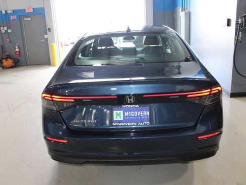 Used 2025 Honda Accord SE image 23