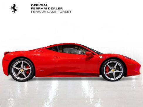 Used 2010 Ferrari 458 Italia Coupe RWD image 9