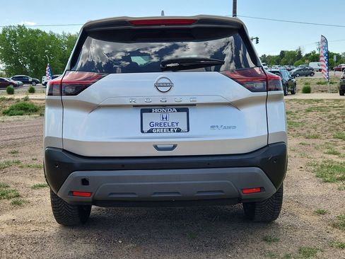 Used 2023 Nissan Rogue SV AWD/4WD image 4