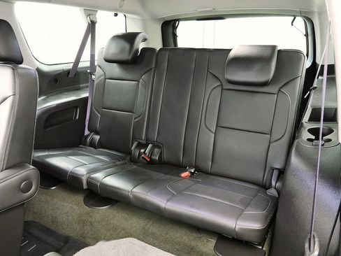 Used 2016 Chevrolet Suburban LTZ image 23