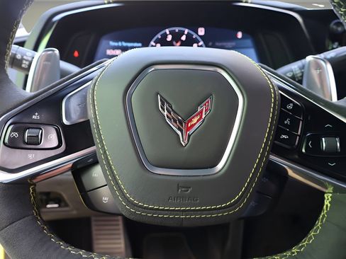 Used 2022 Chevrolet Corvette Stingray Premium Cpe RWD image 17