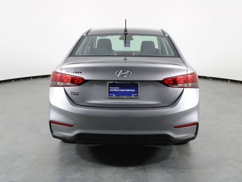 Certified 2022 Hyundai Accent SEL FWD image 11
