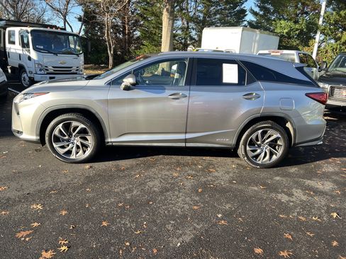 Used 2018 Lexus RX 450hL Luxury image 17