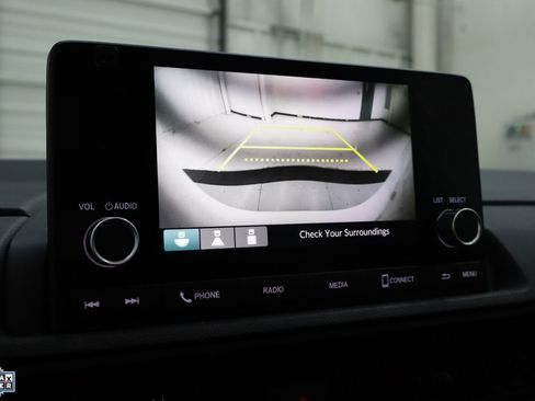 Used 2024 Honda CR-V LX image 20