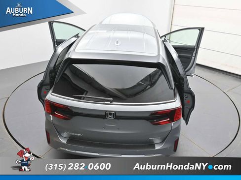 New 2026 Honda Odyssey Touring image 39