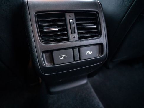 Used 2021 Honda Accord Touring image 40