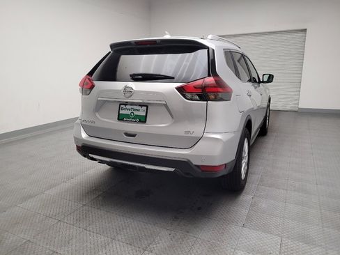 Used 2019 Nissan Rogue SV image 7