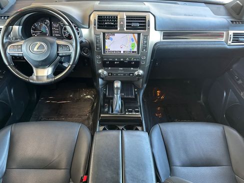 Used 2021 Lexus GX 460 Premium w/ Premium Package AWD/4WD image 3