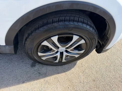 Used 2016 Toyota RAV4 LE image 31