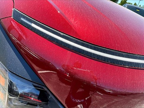 New 2026 Hyundai Kona SEL Premium FWD image 8