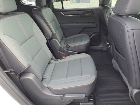 Certified 2025 GMC Acadia AT4 image 14