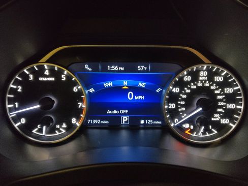 Used 2019 Nissan Murano Platinum w/ Cargo Package FWD image 23