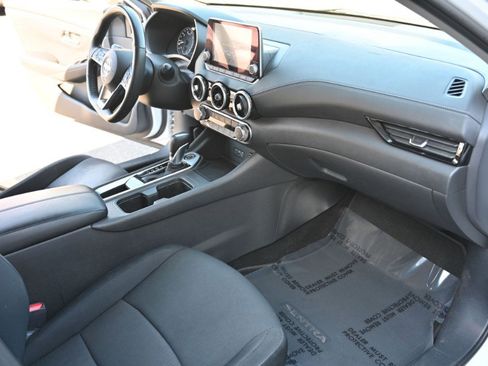 Used 2022 Nissan Sentra SV w/ Trunk Package image 12