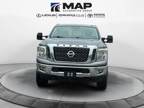 Used 2017 Nissan Titan SV AWD/4WD image 8