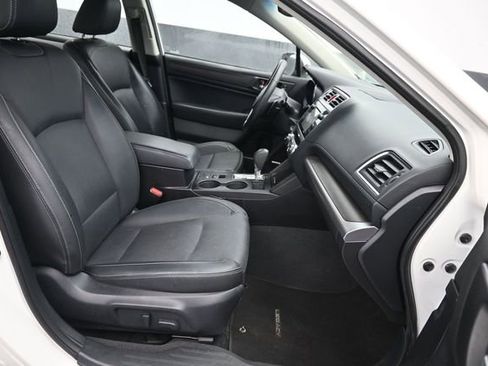 Used 2015 Subaru Legacy 2.5i Limited AWD/4WD image 9