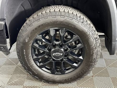 Certified 2025 Chevrolet Silverado 2500 LT w/ Trail Boss Package AWD/4WD image 44