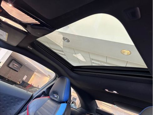 Used 2023 BMW M2 w/ Lighting Package RWD image 29