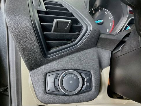 Used 2019 Ford Escape SEL AWD/4WD image 13