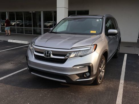Used 2022 Honda Pilot Elite image 3