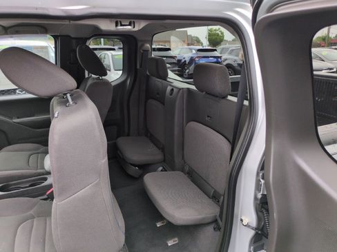 Used 2019 Nissan Frontier S RWD image 22