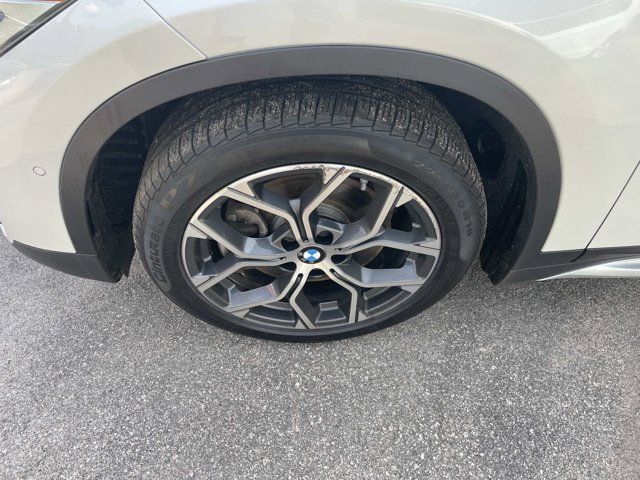Used 2021 BMW X1 xDrive28i w/ Convenience Package AWD/4WD image 16