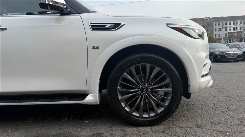 Used 2018 INFINITI QX80 4WD w/ Deluxe Technology Package image 5