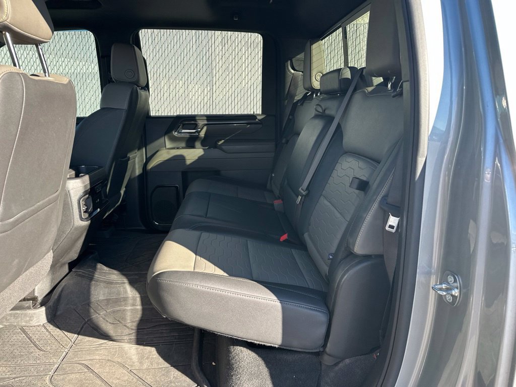 Used 2024 Chevrolet Silverado 2500 ZR2 w/ Technology Package AWD/4WD image 13