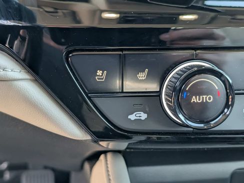 Certified 2025 Honda Accord Touring image 25