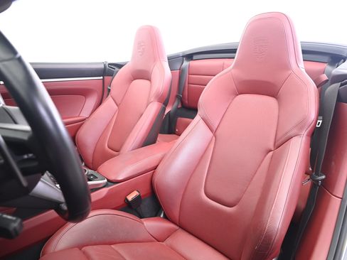 Certified 2023 Porsche 911 Carrera S RWD image 5
