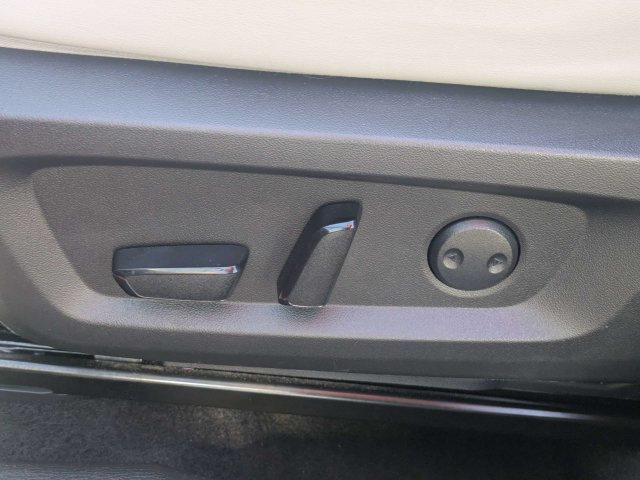 Used 2025 Mitsubishi Outlander SE FWD image 21