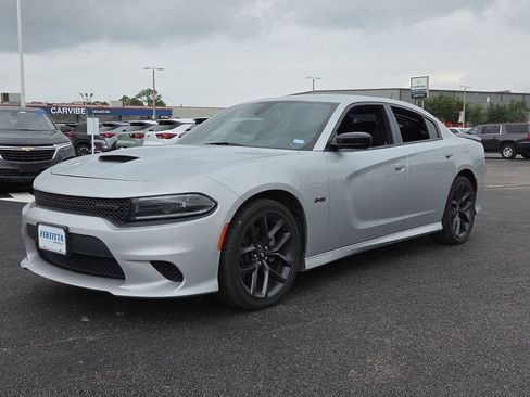 Used 2023 Dodge Charger R/T w/ Blacktop Package RWD image 12