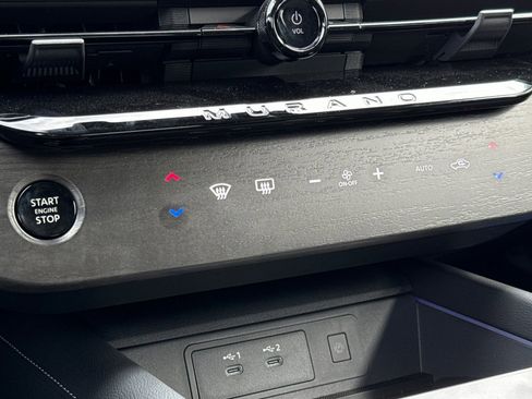 New 2025 Nissan Murano SL image 18