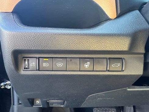 Used 2023 Toyota RAV4 XLE Premium AWD/4WD image 23