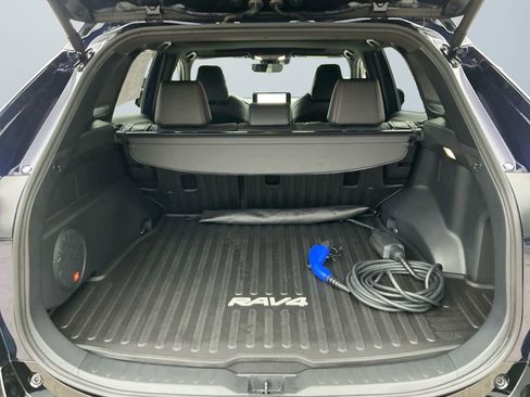 Used 2025 Toyota RAV4 XSE image 17