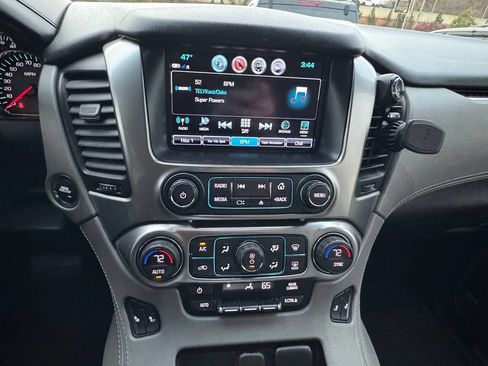 Used 2018 Chevrolet Tahoe LT w/ Luxury Package image 11