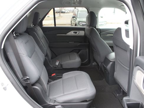 New 2026 Ford Explorer Active AWD/4WD image 14