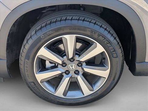 Used 2024 Honda Pilot Touring image 30