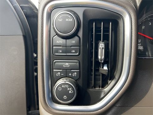 Used 2020 Chevrolet Silverado 1500 LT w/ Texas Edition image 21