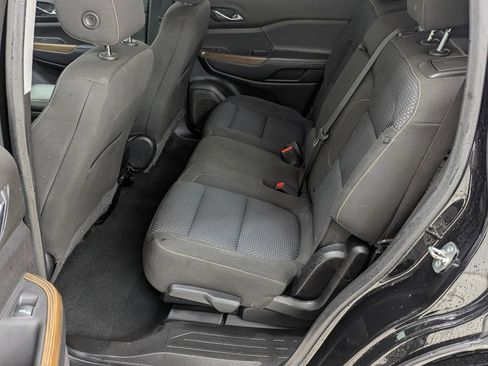 Used 2020 GMC Acadia SLE w/ Driver Convenience Package image 13