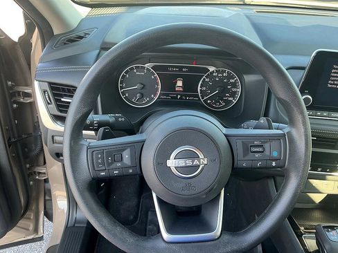 Certified 2024 Nissan Rogue SV image 14