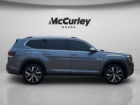 Used 2024 Volkswagen Atlas SEL Premium R-Line AWD/4WD image 8
