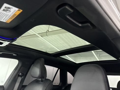 Used 2026 Mercedes-Benz GLC 300 image 14