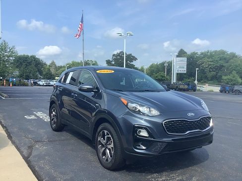 Used 2020 Kia Sportage LX w/ LX Popular Package AWD/4WD image 3