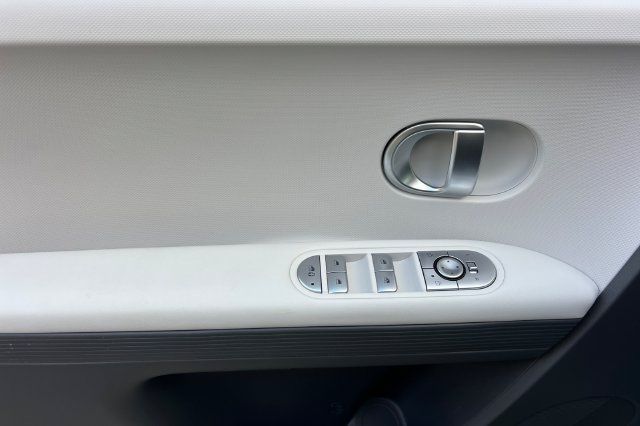 Certified 2024 Hyundai Ioniq 5 SEL RWD image 13