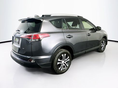 Used 2016 Toyota RAV4 LE FWD image 9