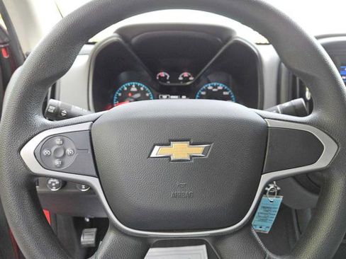 Used 2020 Chevrolet Colorado W/T w/ WT Convenience Package image 17